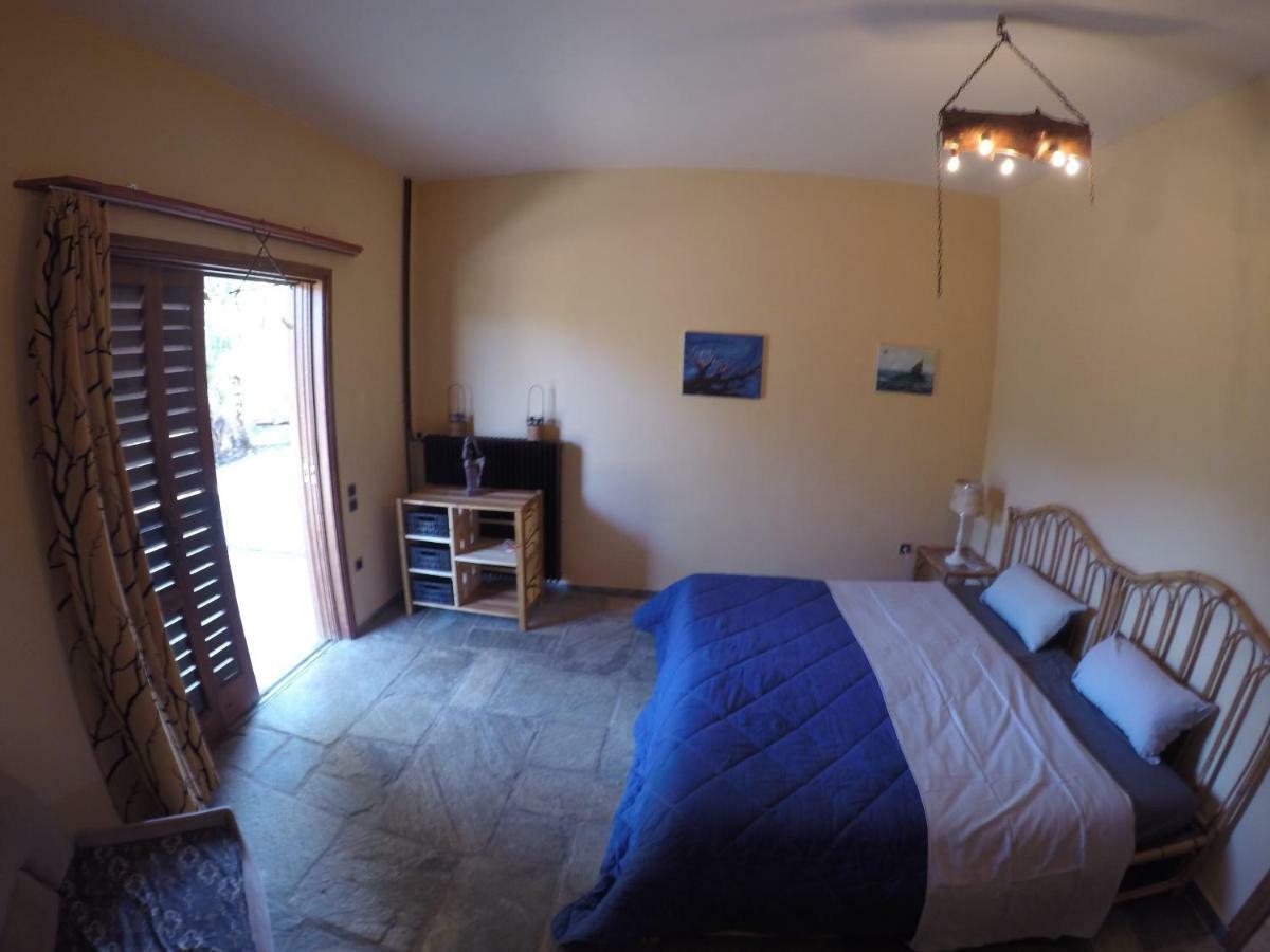 Relax In 'Crazy Farm' Villa Asprokhorion Esterno foto